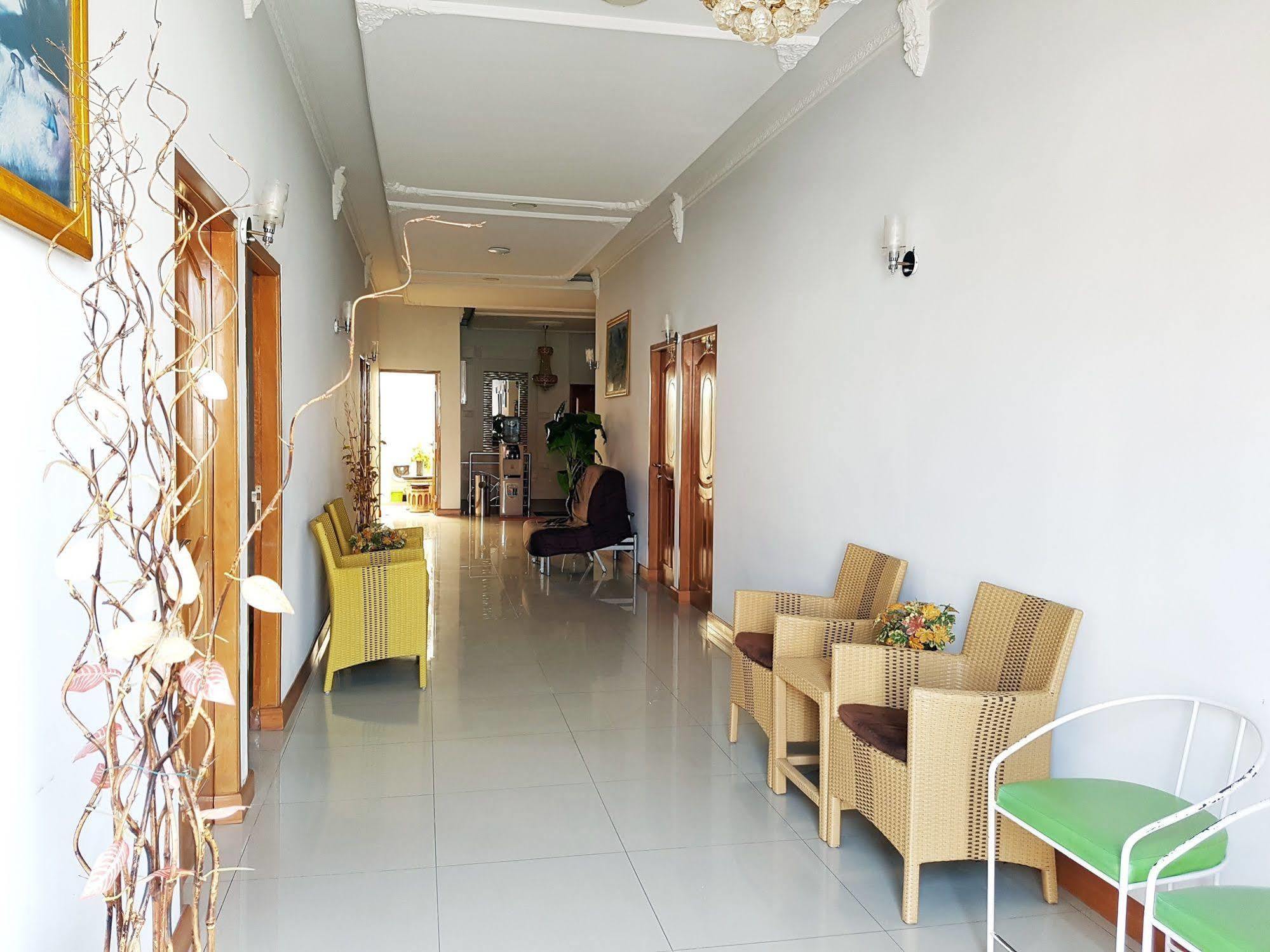 Rene Hotel Джок'якарта Екстер'єр фото